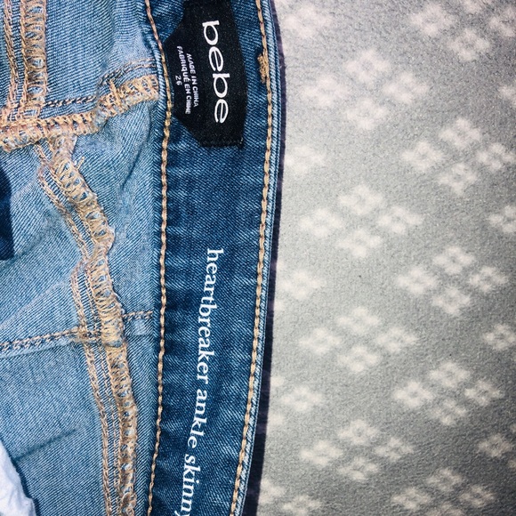 BEBE Heartbreaker Ankle Skinny Jeans 🎀✨ - Picture 5 of 7